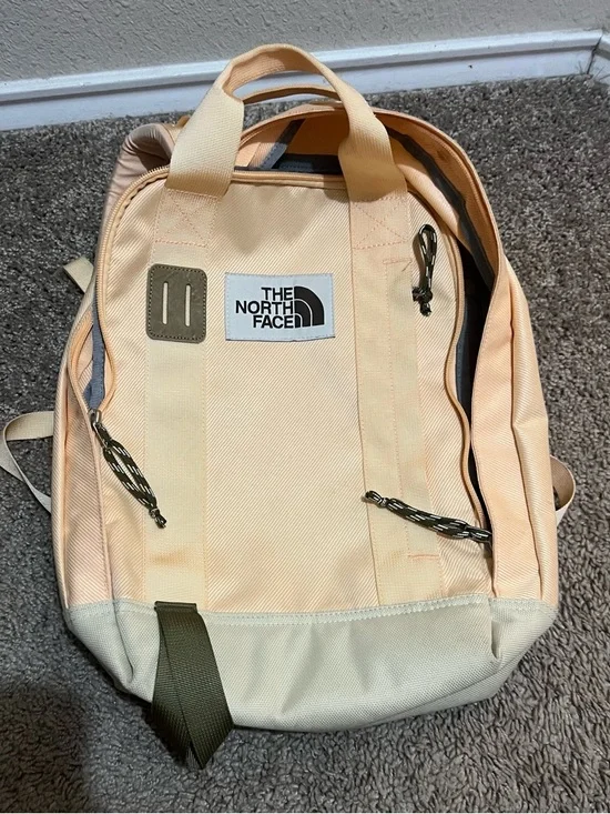 The North Face Peach and Cream Everyday Backpack - Picture 1 of 2